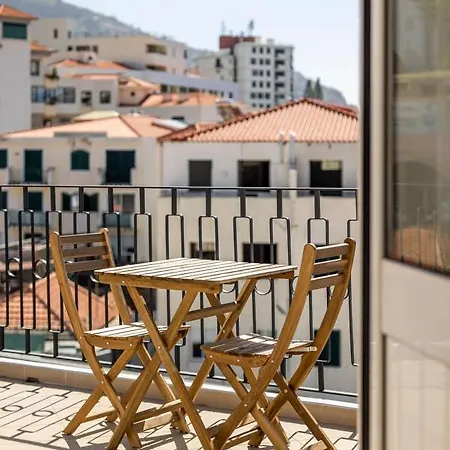 Progresso 1º Esq Daire *